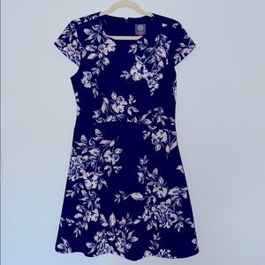 Vince Camuto Floral Dress | Size 8
